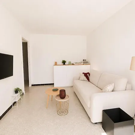 Apartment Cozy, Air-conditioned, Downtown
